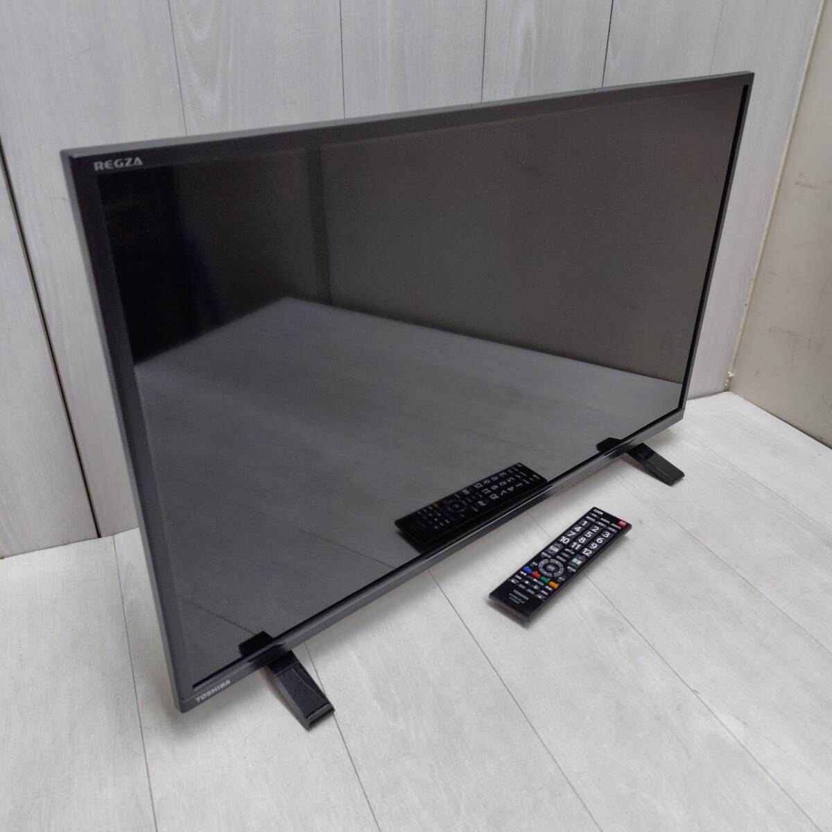 【 送料無料 】 美品 ◆ TOSHIBA REGZA 32インチ ハイビジョン 液晶テレビ 32S24 2022年製 東芝 レグザ 高画質 リモコン レグザエンジン TV