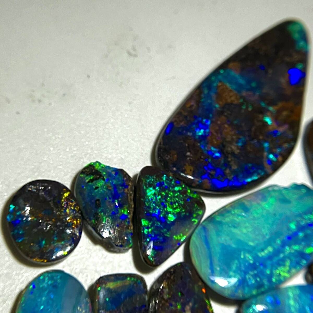 . color effect!![ natural boruda- opal . summarize 50ct]m weight approximately 10g loose unset jewel gem jewelry jewelry boulder opal. color rainbow DB0