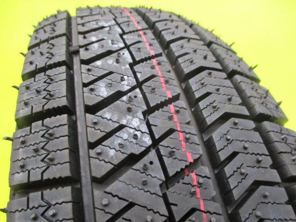 175/70R14 2022年製 新品冬タイヤ付き ブリヂストン VRX2 中古アルミ4枚セット シルバー 5.5J 14インチ 4/100 +45 ヤリス ヴィッツ_画像4