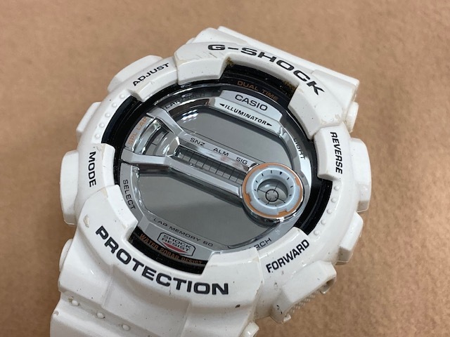 1284* CASIO カシオ G-SHOCK ジーショック 3400 GD-110 クオーツ メンズ 腕時計 PROTECTION プロテクション ケース付 現状品の画像2