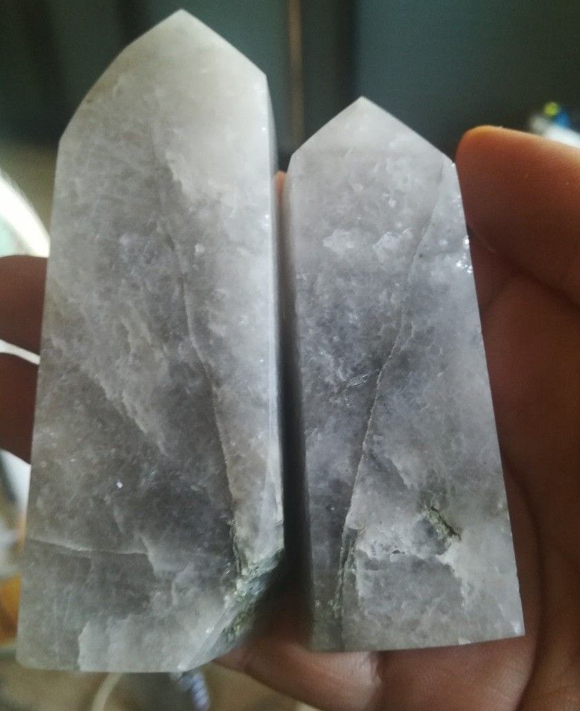 二点セット　エメラルド　四角柱 原石 水晶 標本 天然石　パワーストーン