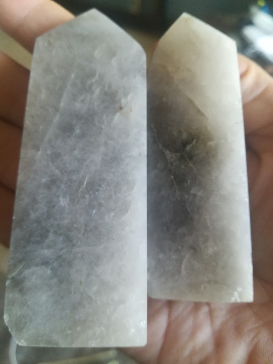 二点セット　エメラルド　四角柱 原石 水晶 標本 天然石　パワーストーン