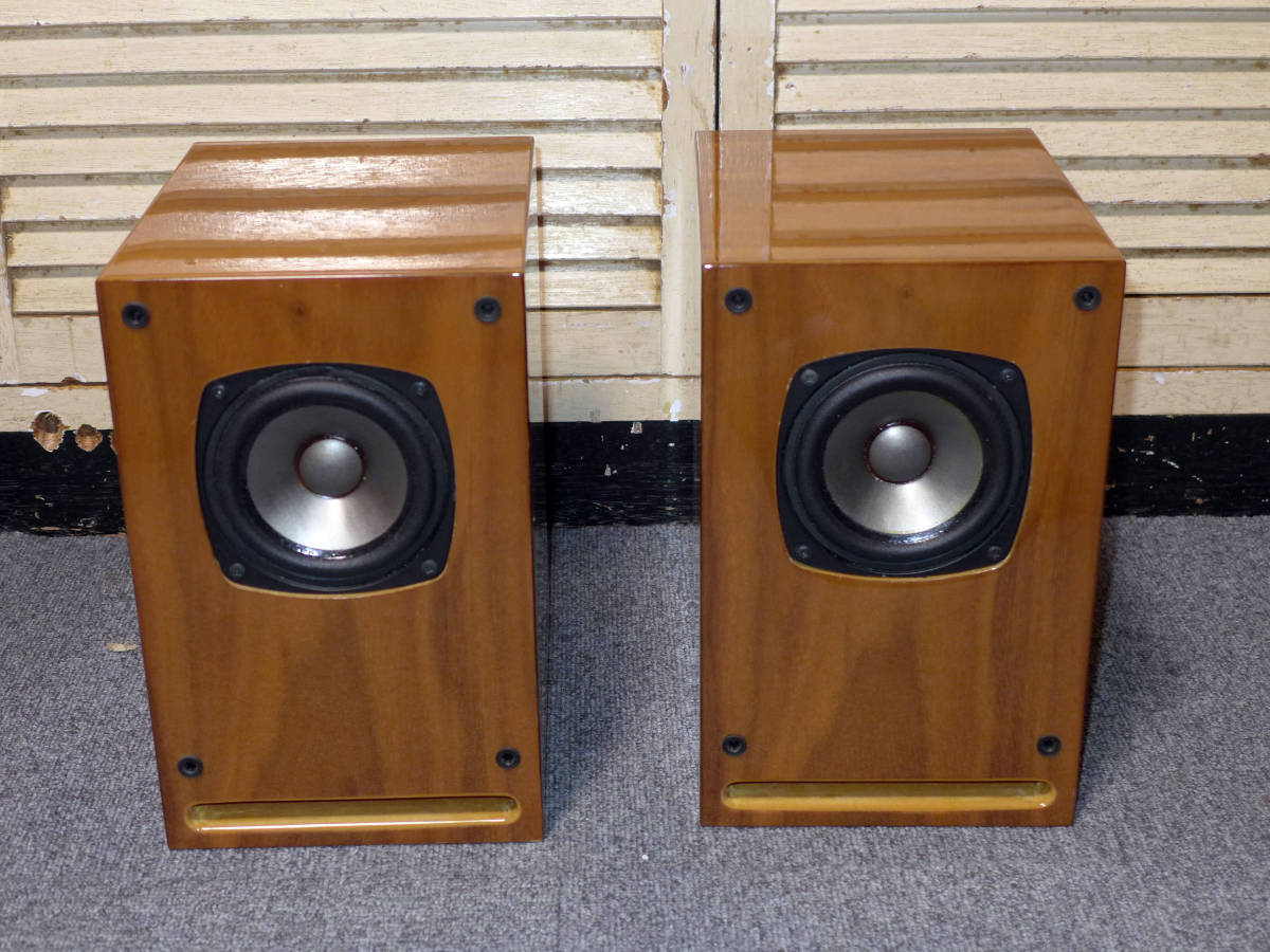 amm sound lab製~AM-105/スピーカー・システム、ペアにて。 一般 amm sound lab製~AM-105/スピーカー・システム、ペアにて。 一般