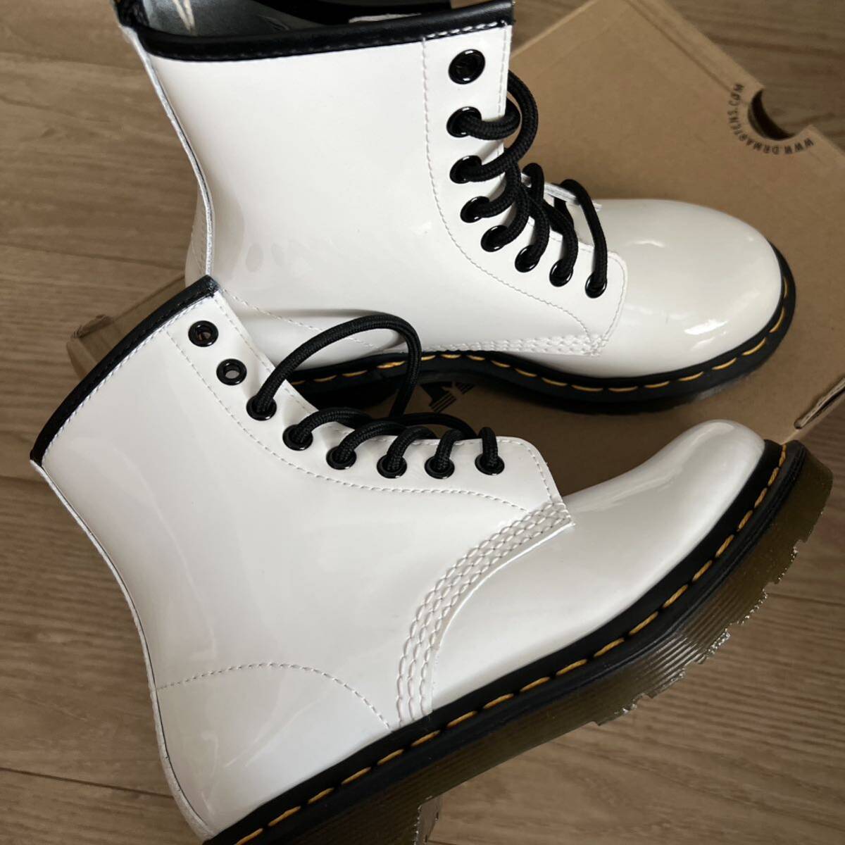 新品 未使用 Dr Martensドクターマーチン 1460 3 ホール ブーツ 新品 未使用 Dr Martensドクターマーチン 1460 3 ホール ブーツ