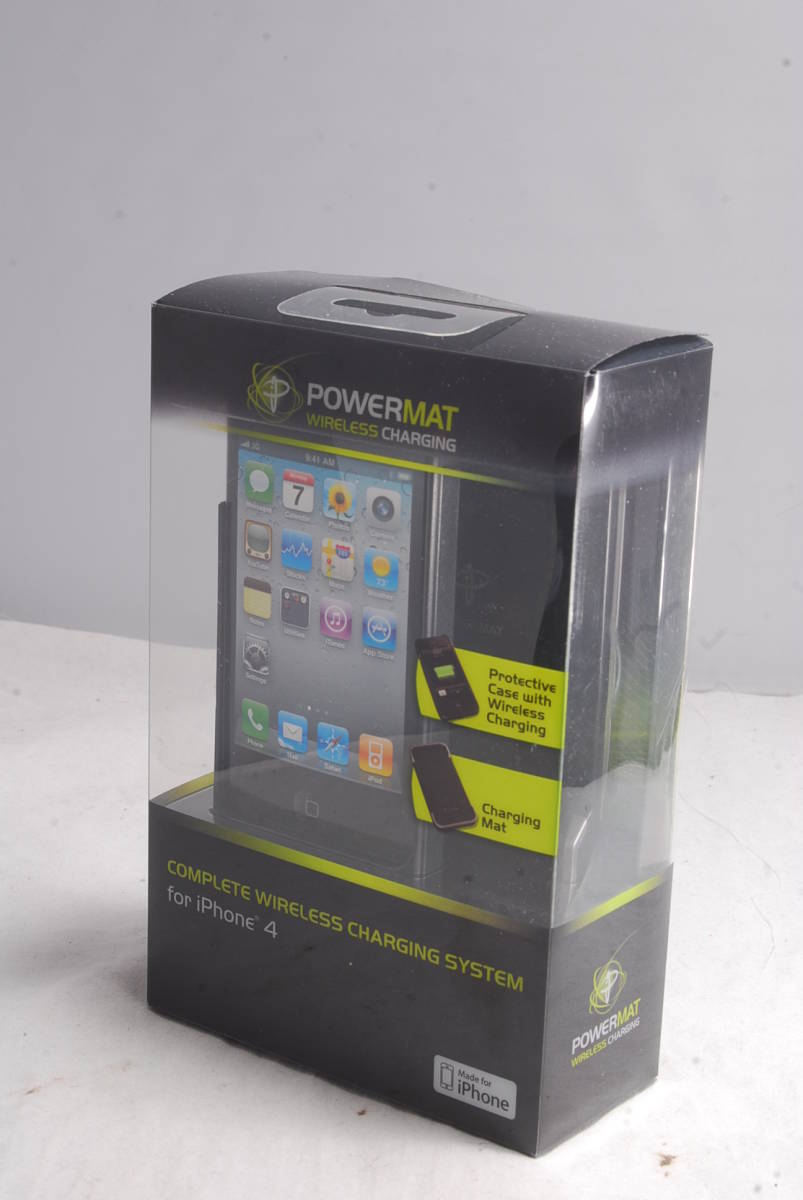 ◆希少未使用品◆Powermat One-Position Charging Mat with Receiver Case for iPhone 4 (Fits AT&T and Verizon iPhone) 2616_画像1