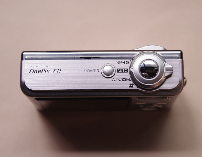 fuji フジ FinePix F11 バッテリー XDカード付き 送料込み　名機_画像2