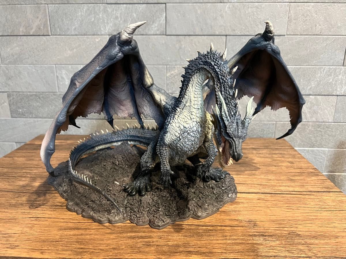 【7/27までの限定出品】クリエイターズモデル　黒龍ミラボレアス カプコンフィギュアビルダー クリエイターズモデル 黒龍