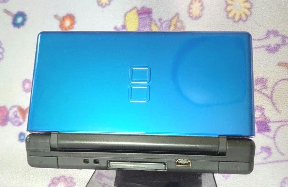 ニンテンドーDS Lite コバルトブルー/ブラック 任天堂 Nintendo ニンテンドーDS Lite コバルトブルー/ブラック 任天堂 Nintendo