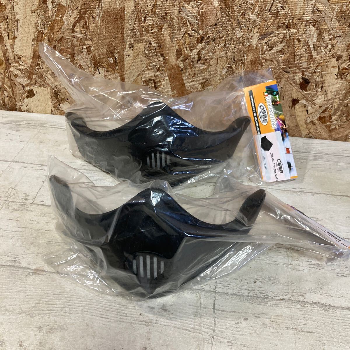 新品未使用 B級品 オズべ トルナード トップガンマスク OSBE TORNADO TOP GUN MASK オスベ アクセサリー イタリア 佐川急便対応のみ TM-17_画像2