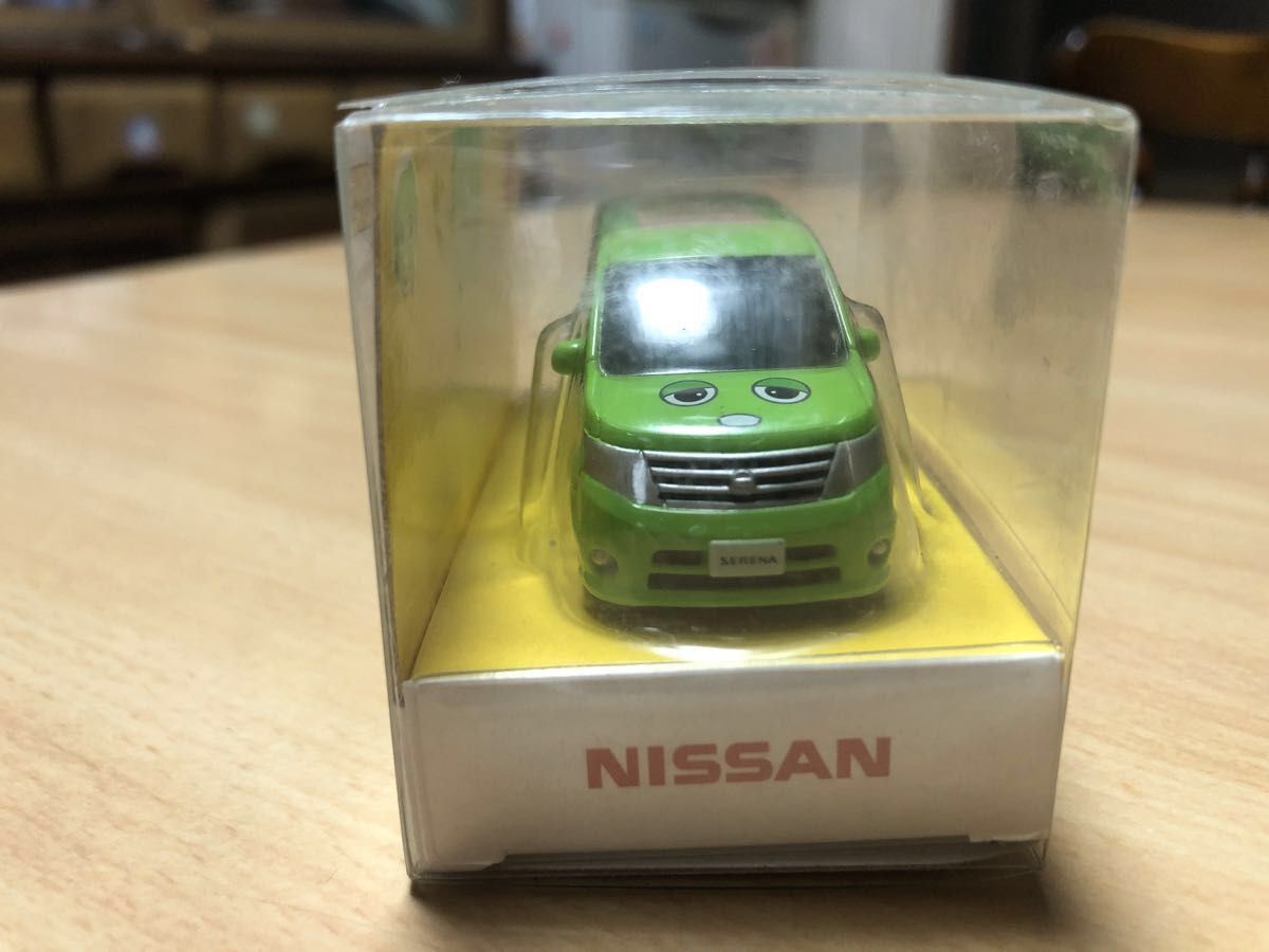 日産セレナ ミニカー ガチャピン仕様 1台 非売品 NISSAN