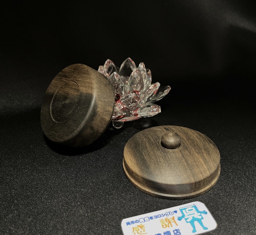 川本仏壇店「黒柿製/香合/2寸2分/ワンタッチ式」直径約6.6cm 桐 川本仏壇店「黒柿製/香合/2寸2分/ワンタッチ式」直径約6.6cm 桐