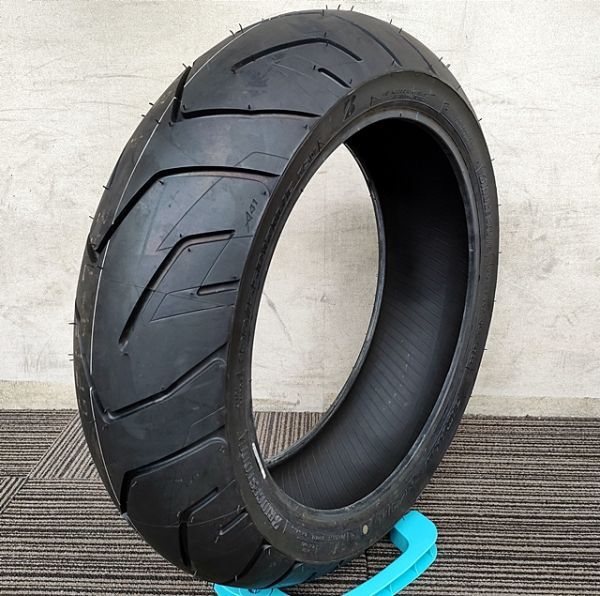 【2022年製】送料無料 BRIDGESTONE 190/55R17 M/C 75V BATTLAX ADVENTURE41R バトラックス ブリヂストン バイクタイヤ 後輪 1本 ⑤_画像3