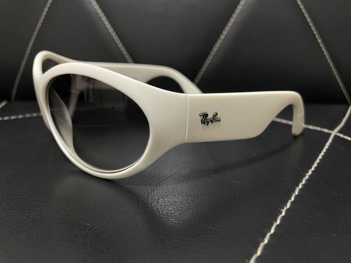 【完売品】極美品 Ray-Ban レイバン RB4064 メガネ 眼鏡 アイウェア サングラス GACKTチック ホワイト 遮光 春夏 運転 オシャレ レア _画像3