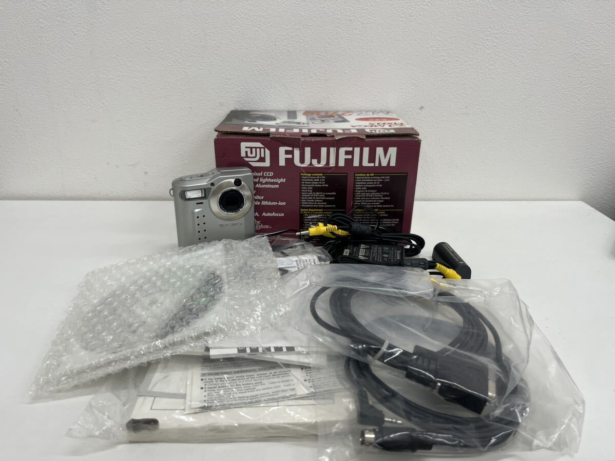 【通電確認済み】FUJIFILM 富士フィルム MX-2700 北米向 レア コンパクトデジタルカメラ カメラ シルバー _画像1