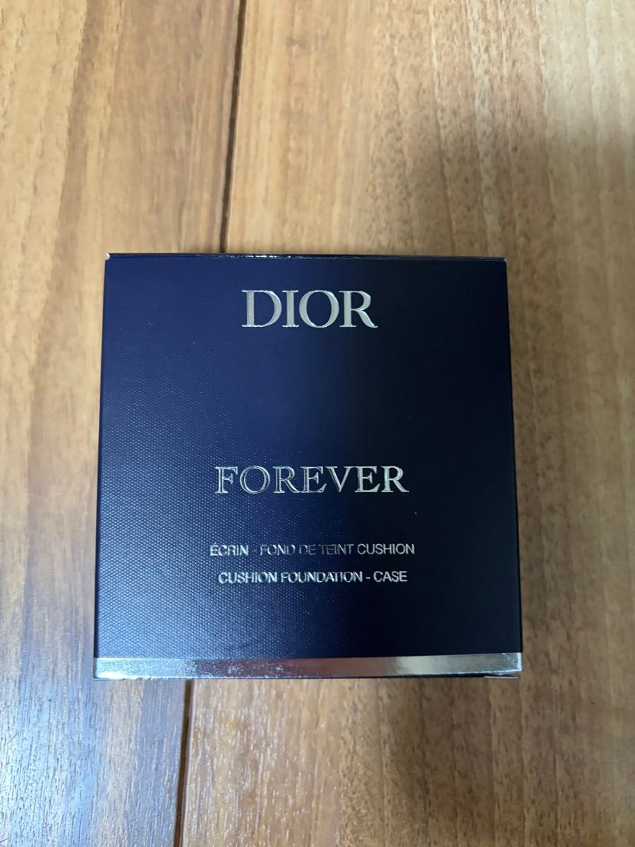 値下げ不可　最終価格　完売品　ディオールスキン フォーエヴァー クッション ケース (限定品)  Dior クッションファンデ