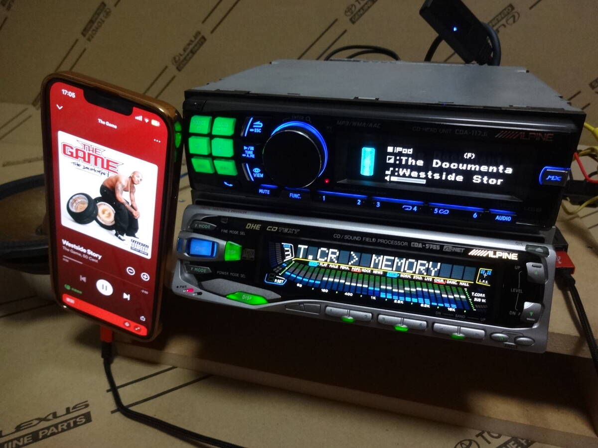 ★ALPINE CDA-117ji Bluetooth＆USB Spotifyなど再生可 CDA-5755★サラウンドDSPチャーチ残響音_Spotify有線接続すると曲名が出ます。