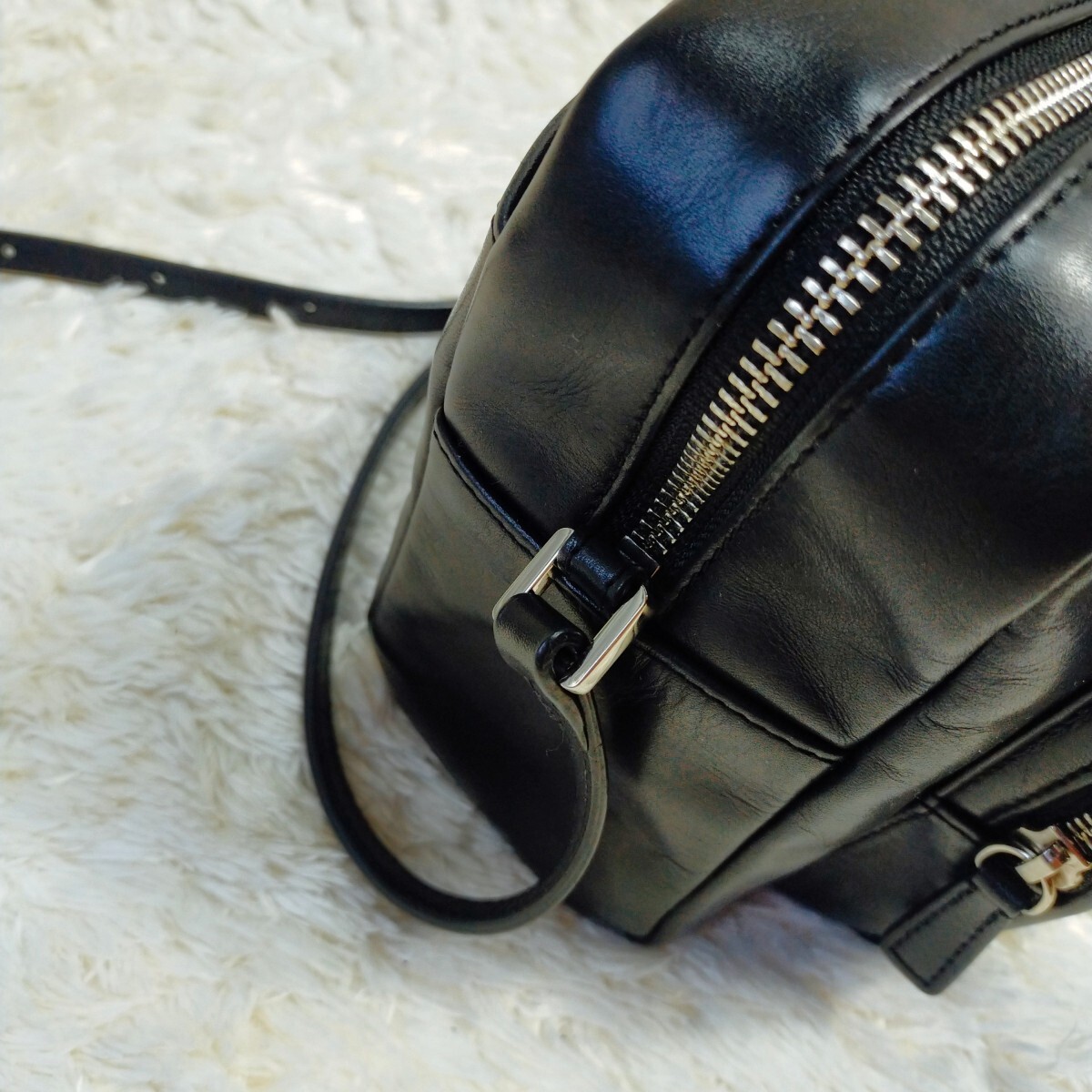 [ beautiful goods ]agnes b. Anne gel shoulder bag camera bag black 