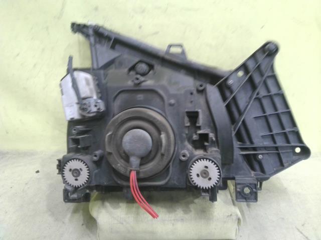 中古 タイタン PB-LKR81A 左ヘッドランプASSY 4HL1 110-21819 8-97365-163-6_画像4