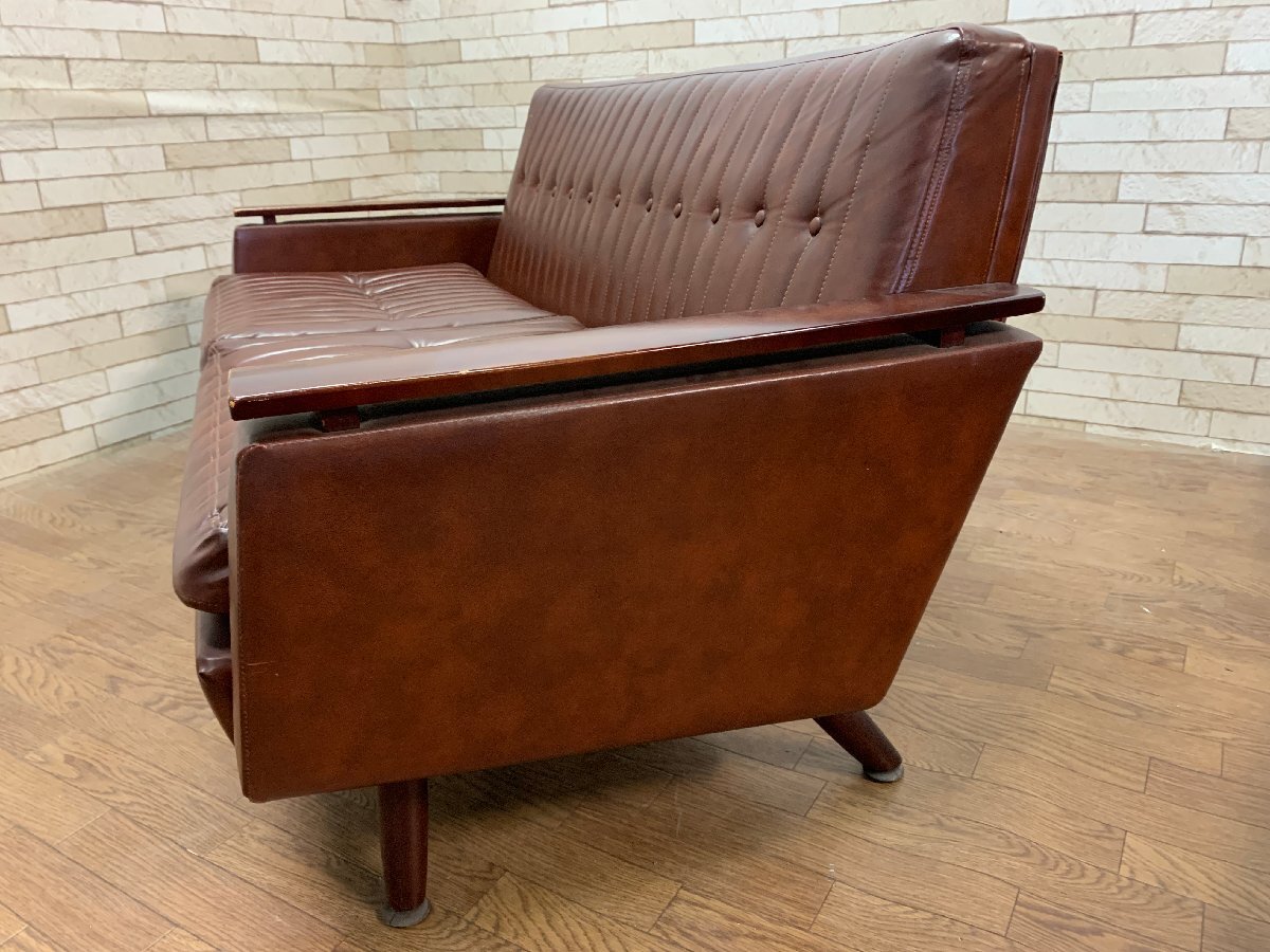 Mid-century 2 seater . arm sofa love sofa 2P lounge chair reception . imitation leather leather Brown retro Vintage (.487)