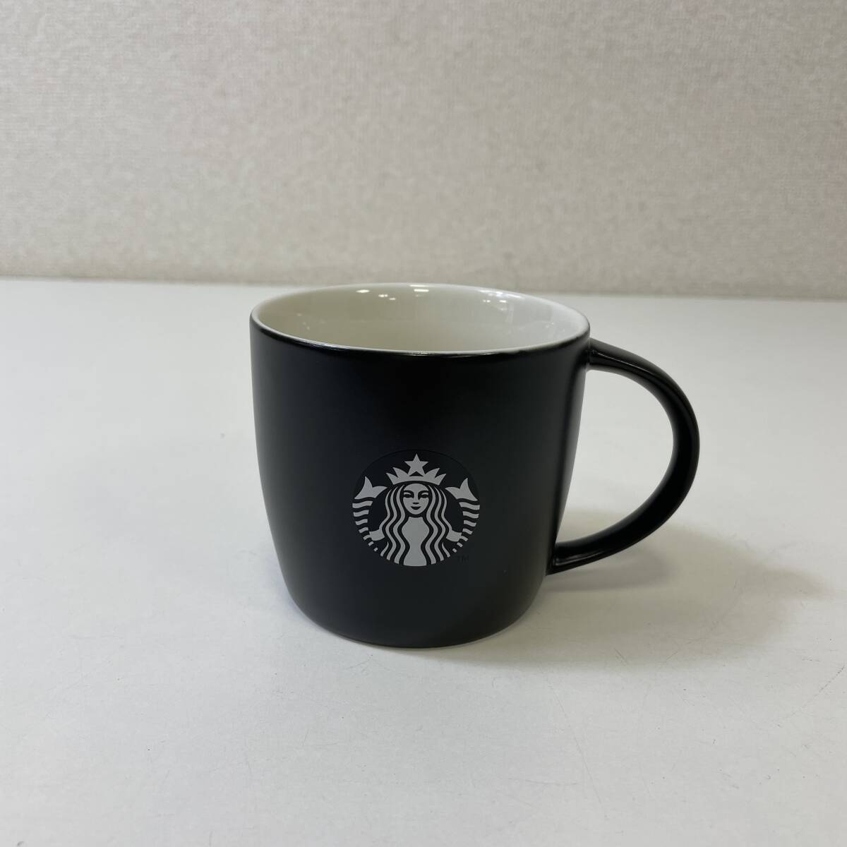【56】スターバックスマグカップ　黒色_画像1