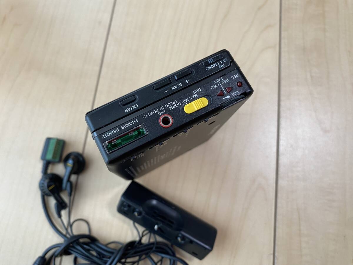 ソニー　SONY　WALKMAN　WM-F707　MDR-E472　カセットウォークマン　中古ジャンク_画像6