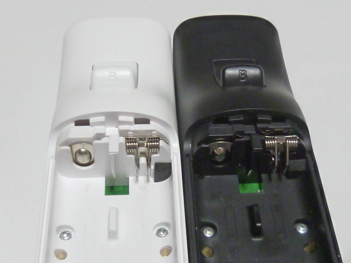 R023【送料無料 即日発送 動作確認済】Wii リモコン 2個セット 任天堂 純正 RVL-003 白 ホワイト 黒ブラック　コントローラ コントローラー