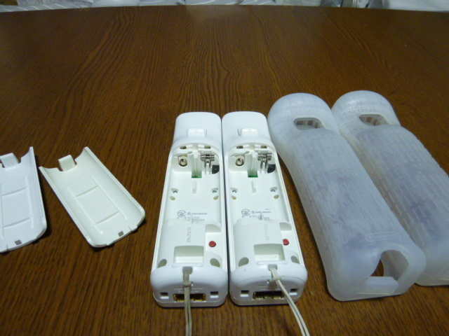 RSJ005【送料無料】Wii リモコン ジャケット ストラップ 2個セット ホワイト 白 （動作良好 クリーニング済)の画像3