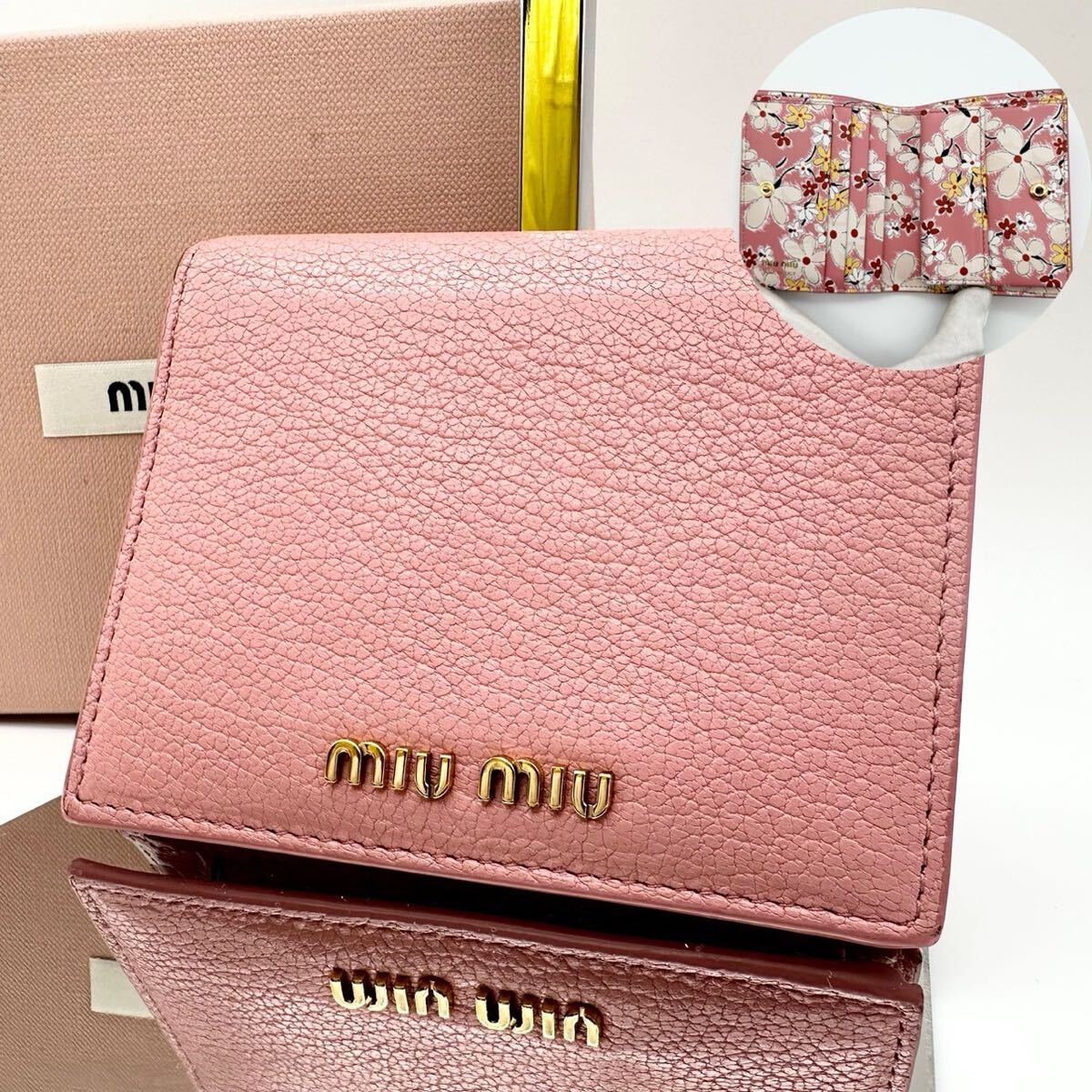 MIUMIU ミュウミュウ 二つ折り財布 ピンク 花柄 シボ革 ゴールド MIUMIU ミュウミュウ 二つ折り財布 ピンク 花柄 シボ革 ゴールド
