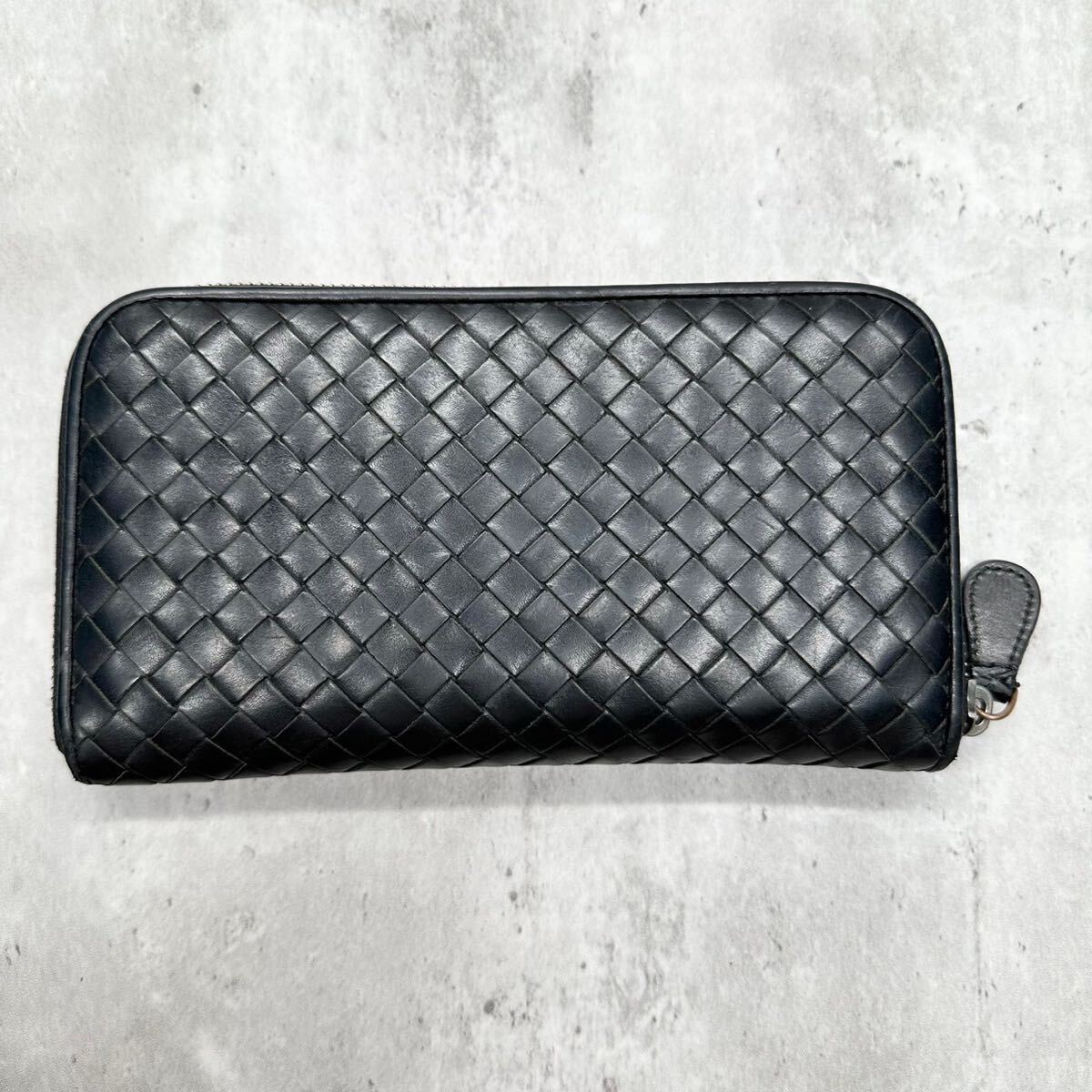 美品● BOTTEGA VENETA ボッテガヴェネタ イントレチャート ラウンドファスナー ブラック 黒 長財布 財布 本革レザー ビジネス メンズ_画像3