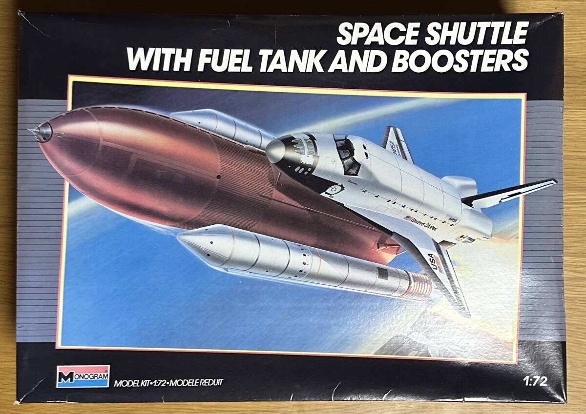 [ new goods * not yet constructed ][SPACE SHUTTLE WITH FUEL TANK AND BOOSTERS] Space Shuttle MONOGRAM 1/72 scale 