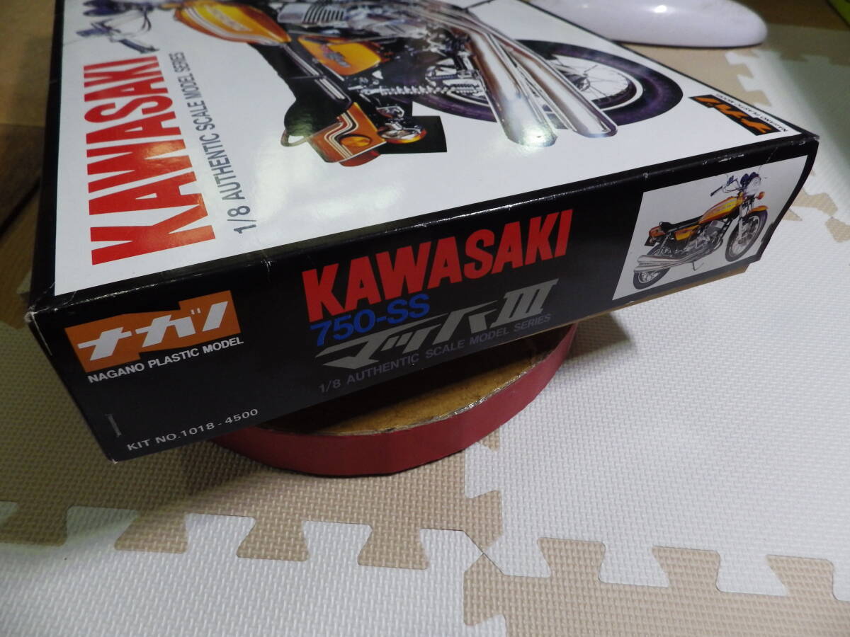 nagano1/8 Kawasaki Mach Ⅲ750-SS poster attaching 