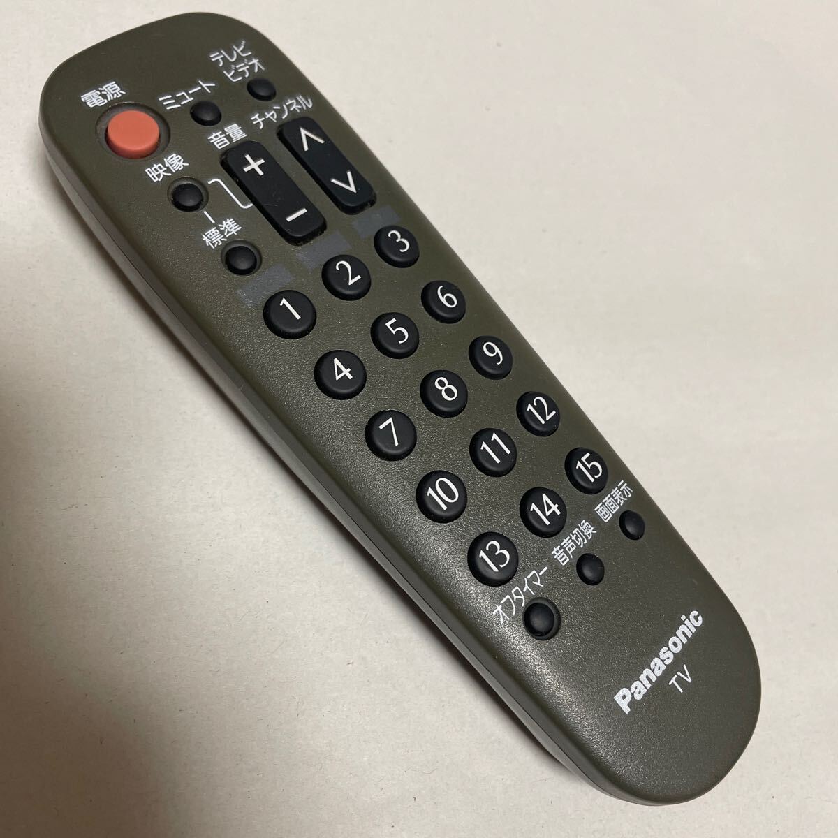 K8193 返品可　動作品　清掃済み　Panasonic テレビリモコン　TNQ10468_画像1