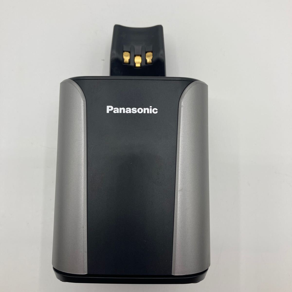パナソニック Panasonic ラムダッシュ 電気シェーバー ES-CLV7D-T 洗浄充電器 ジャンク_画像9