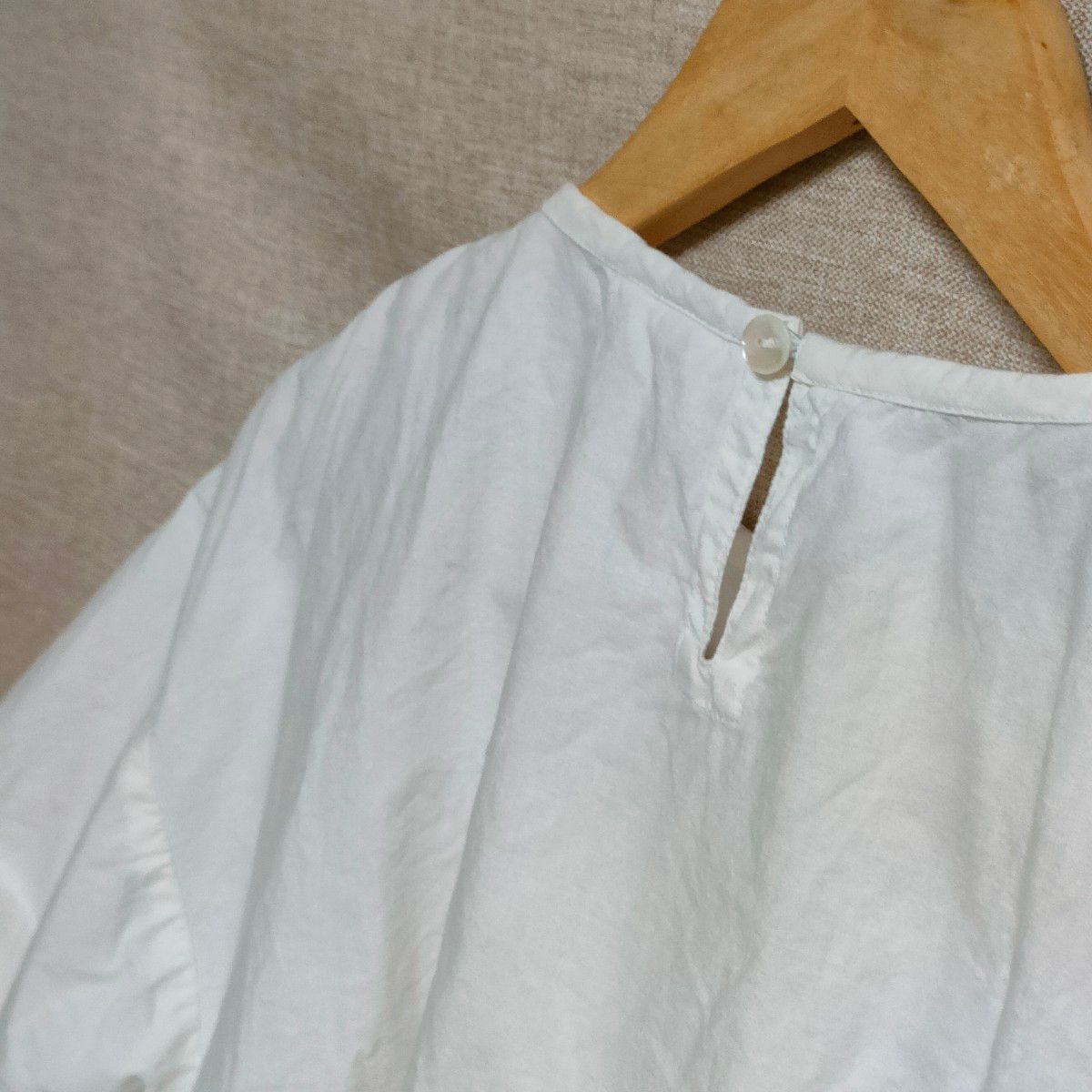 チチカカ　 カットソー 半袖 Tシャツ トップス 白　アミナ　アジアン　刺繍　ブラウス　シャツ　フリーサイズ　美品