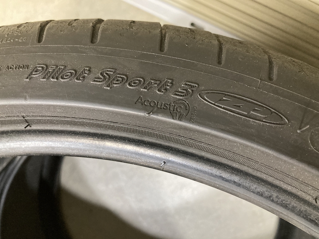 バリ溝 MICHELIN Pilot Sport3 245/35R20 2本セット 吸音スポンジ ミシュラン パイロットスポーツ3 (E1631)_画像4