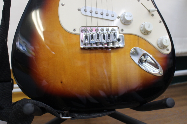 のK3346　　Squier by Fender　エレキギター　_画像8