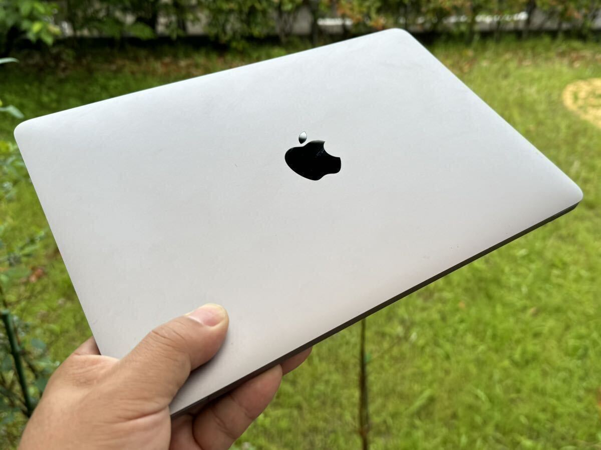MacBook 12inch (2017) самый маленький самый легкий 0.92kg,A1534 m3/8gb/256gb, Space серый 