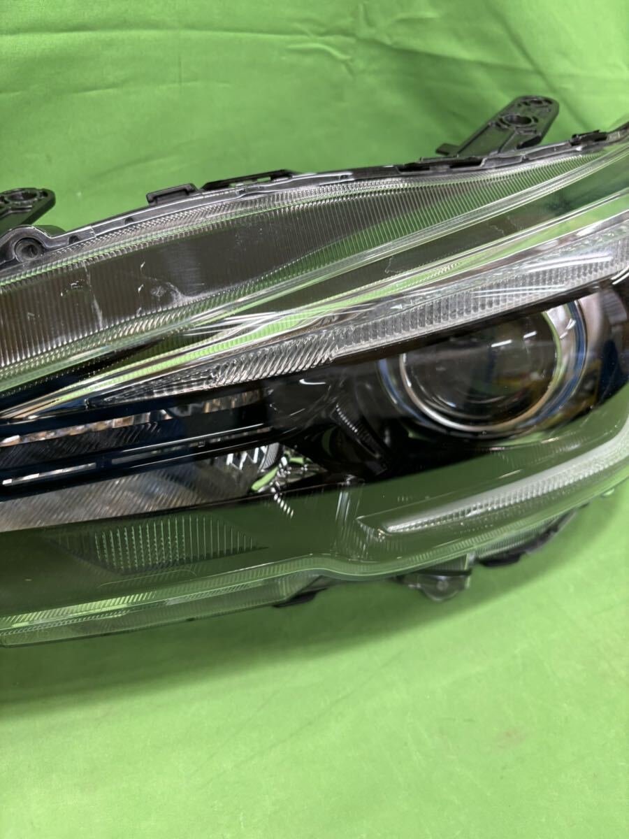 スバル レヴォーグ VM系 WRX VAB 後期用 左ヘッドライト LED ユニットのみ 上部に日焼けがあります イチコー 1941 刻印VL 個人宅配送不可_画像6