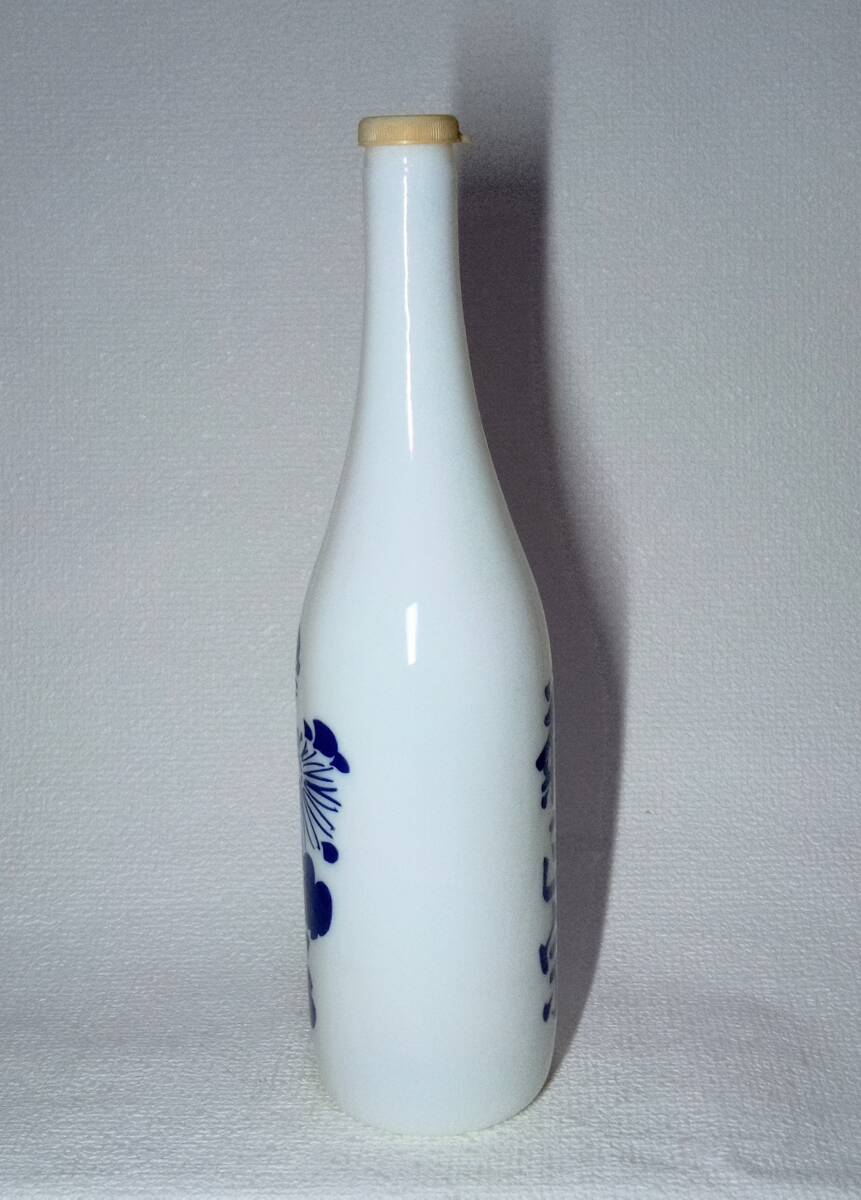  экспорт для трудно найти .. бутылочка для сакэ . правильный . sake структура 1967 год стеклянная бутылка оригинал колпак имеется Showa Retro бутылка коллекция 