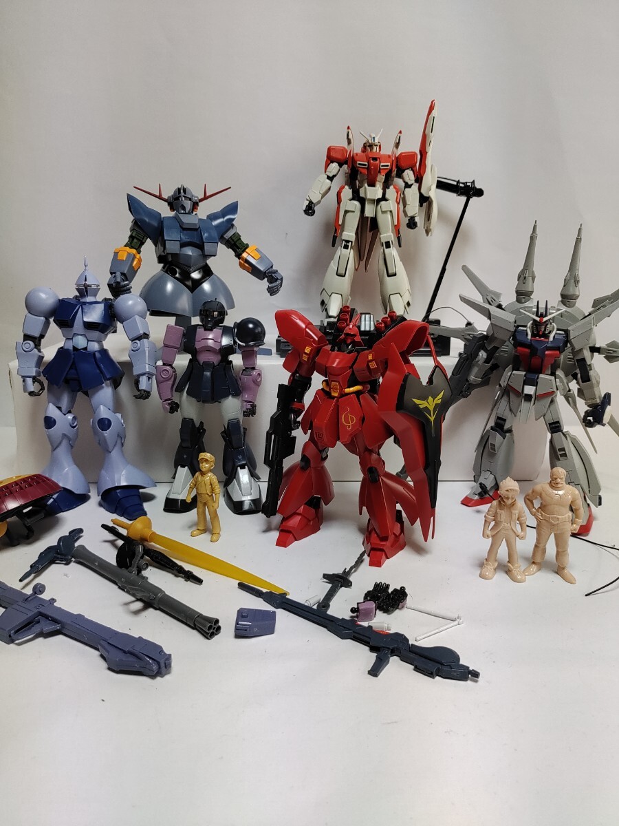 ガンダム 完成品 当時物 プラモデル 元祖 フィギュア 美品 セット レジェンドガンダム MG 1/100 サザビー ギャン ゼータプラス ジオング_画像1