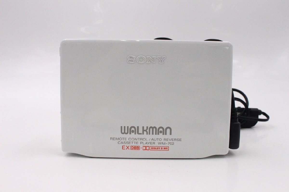 【行董】SONY ソニー CASSETTE WALKMAN カセットウォークマン model WM-702 ホワイト 現状品 専用ソフトカバー付き ※ゆうパ※ AF109ABY72_画像1