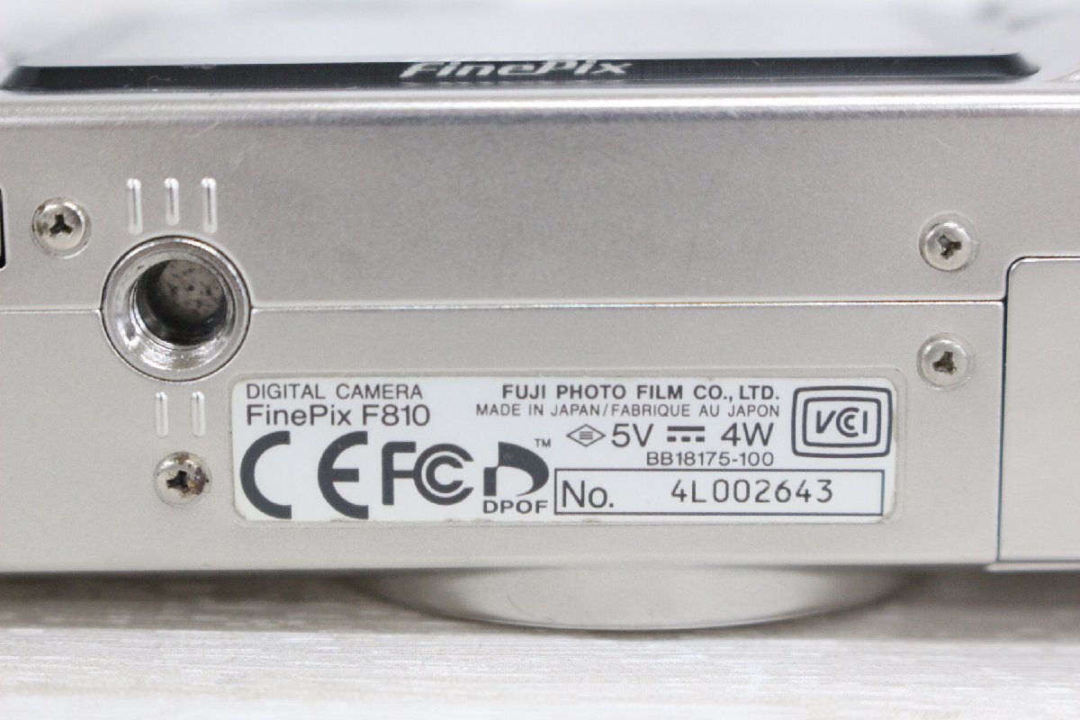 【行董】FUJIFILM 富士フイルム FinePix F810 デジカメ コンパクトデジタルカメラ ジャンク品 バッテリー AC694ABC23の画像3