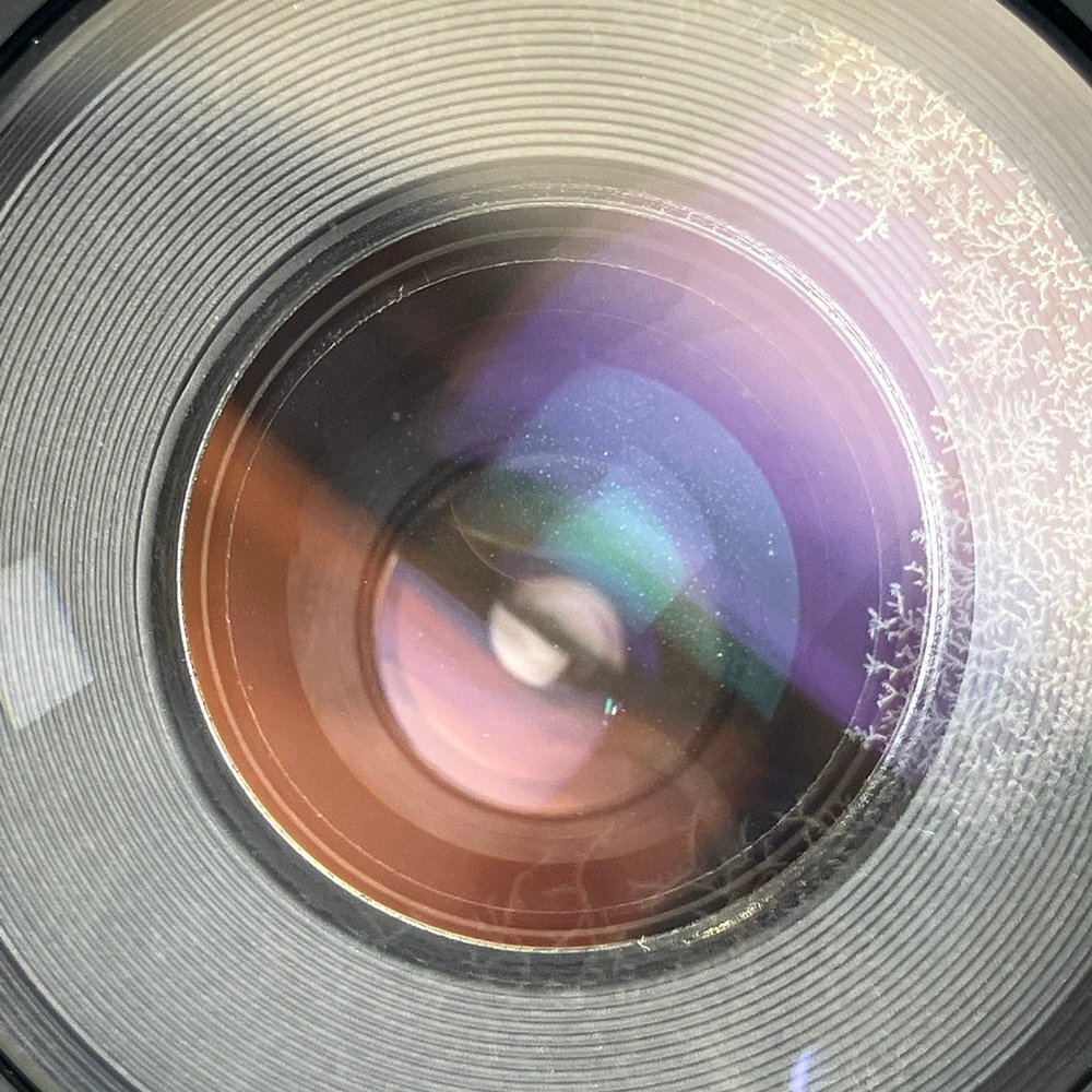 A) 【ジャンク扱い】Canon キャノン カメラ レンズ ULTRASONIC ZOOM LENS EF 75-300mm 1:4-5.6Ⅱ HAKUBA MC SKYLIGHT カバー 中古 現状渡し_画像6