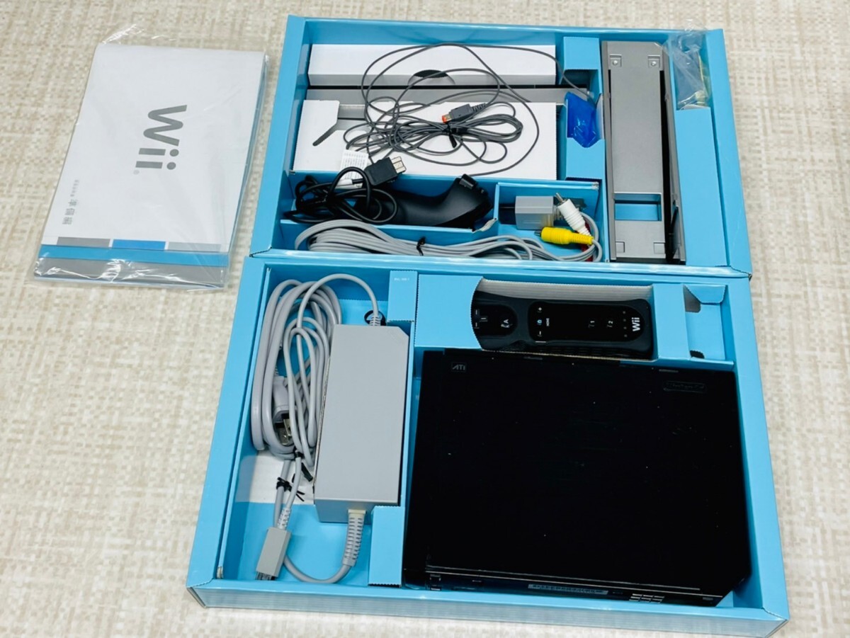中古美品　動作未確認 任天堂 ニンテンドー Wii　本体　リモコン　RVL-001　4253_画像2