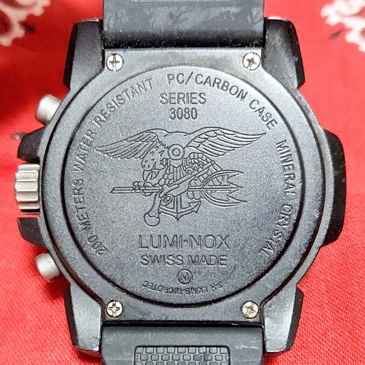 Luminox ルミノックス 3080 　稼働品です。 クロノグラフ 腕時計 クオーツ 黒文字盤_画像2