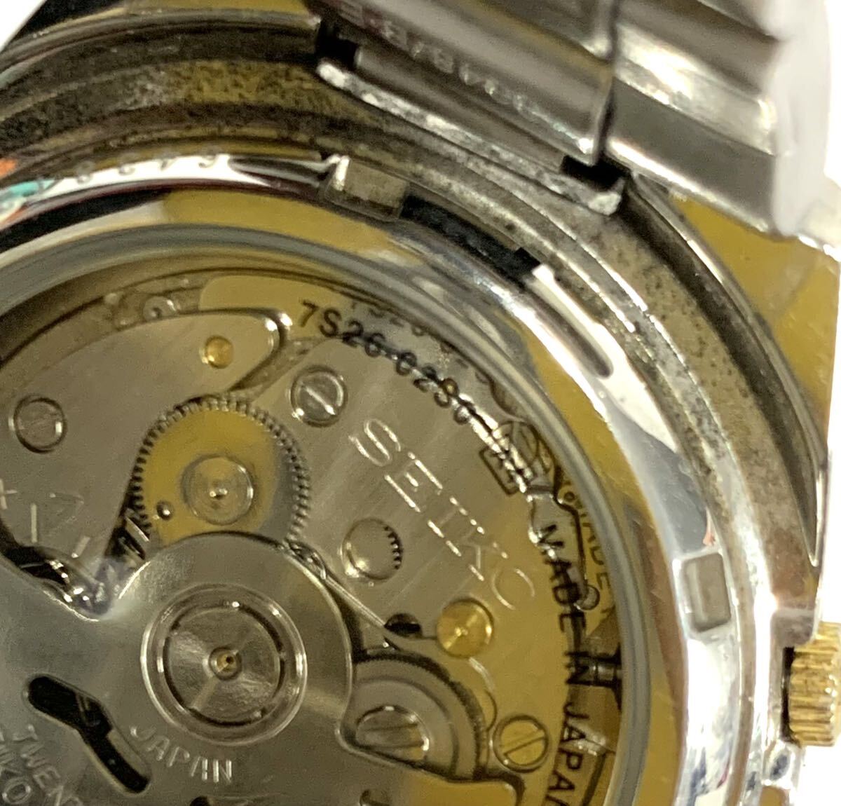 動作未確認 SEIKO セイコーSEIKO セイコー 5 ファイブ 7S26-02S0 AT 自動巻き 白文字盤 ゴールド デイデイト 21石 裏スケ メンズ 腕時計カ4_画像8