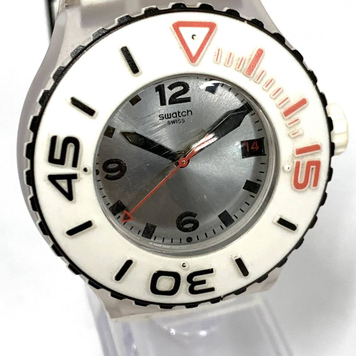 動作未確認 スウォッチ クォーツ腕時計アナログ ラバーSLV/WHT現状品 腕時計 swatch カ4_画像1