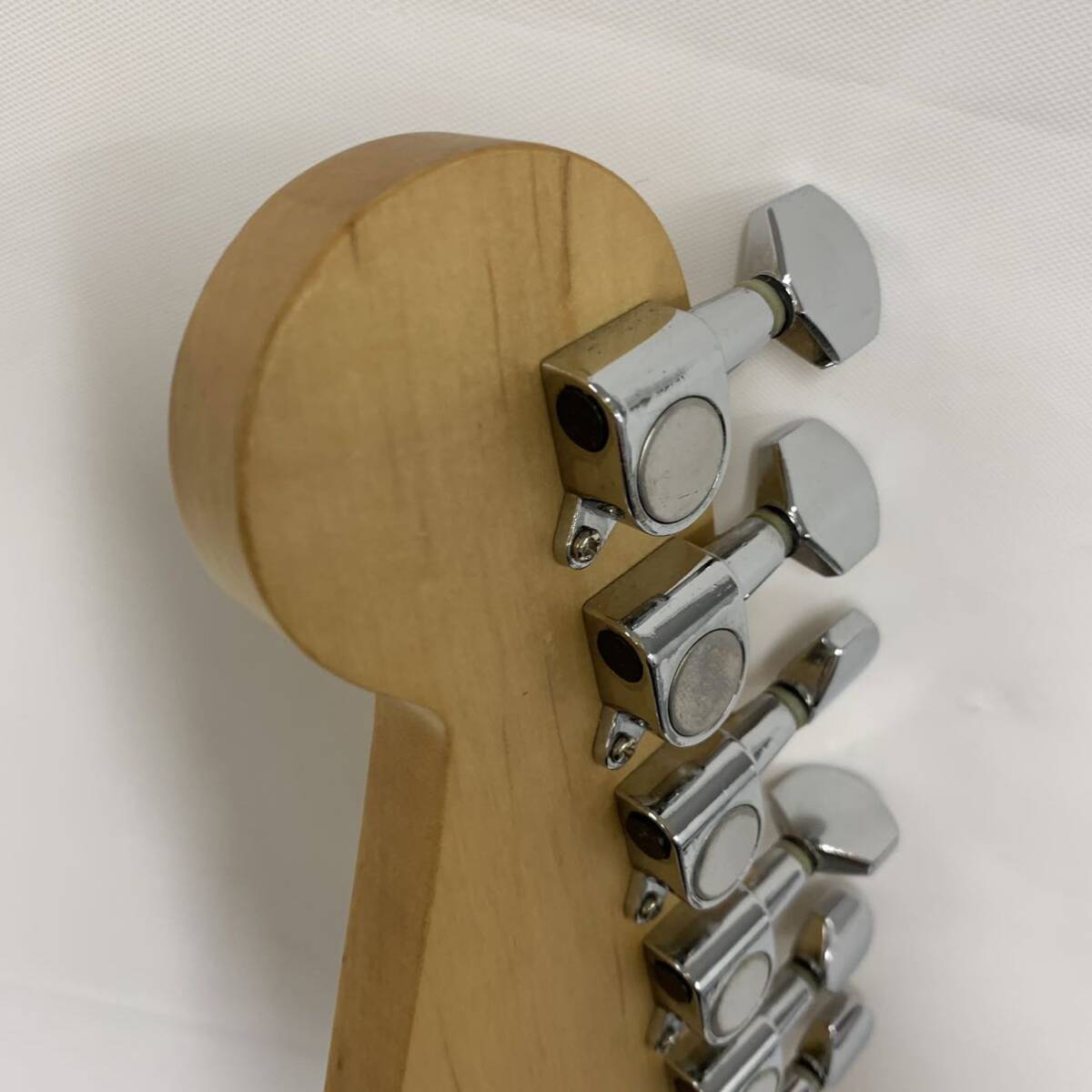 弦楽器 エレキギター SELDER 6弦 弦切れ無し ソフトケース付き 全長約98cm カ4_画像8
