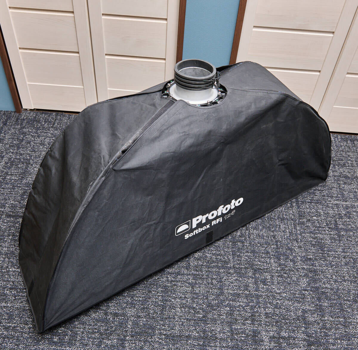 Profoto RFi Softbox 1X4 グリッド付き Profoto RFi Softbox 1X4 グリッド付き