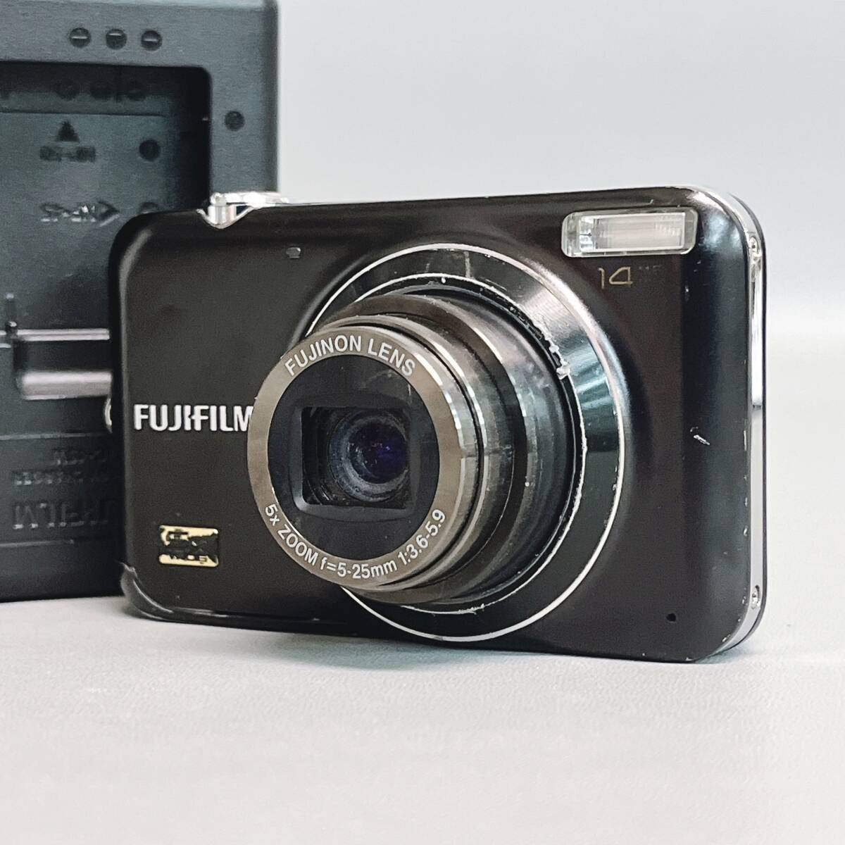 富士フイルム FinePix JX280 コンパクトデジタルカメラ ブラック バッテリー 充電器付き 通電 シャッター切OK の画像1